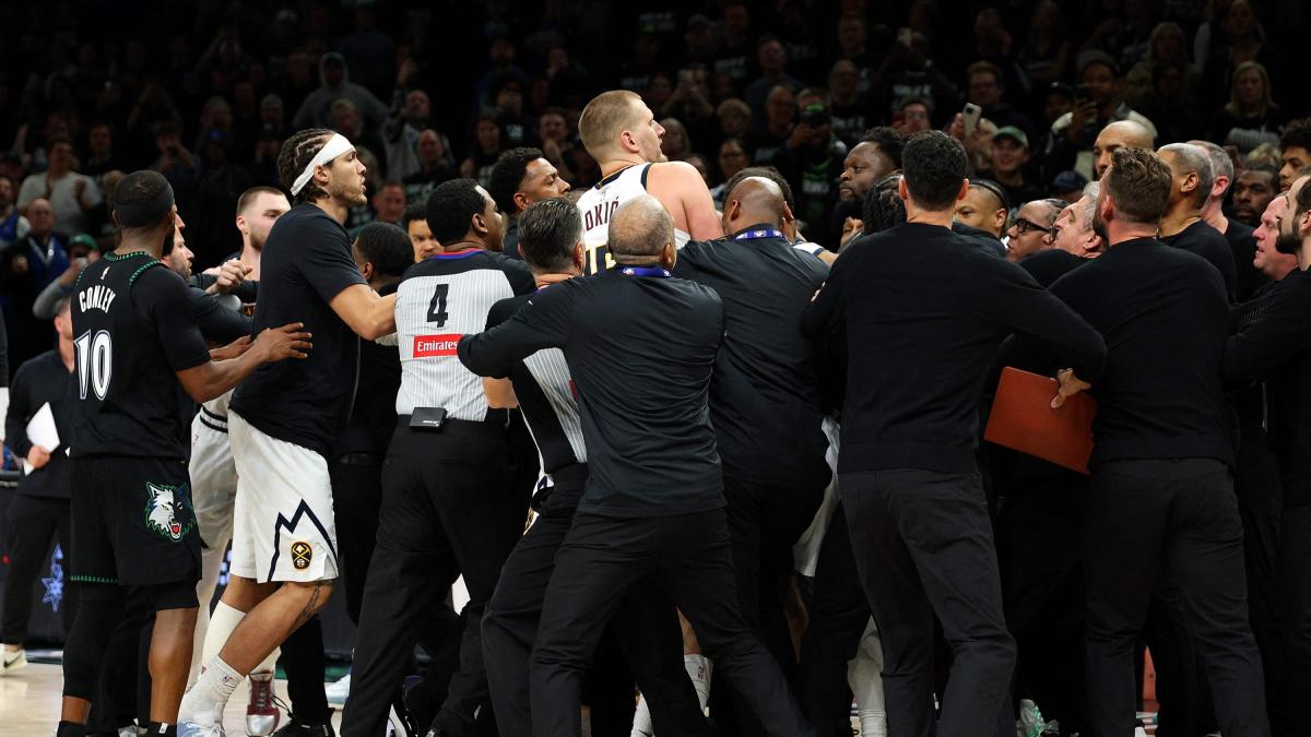 Nba risultati playoff: Minnesota batte Denver, new York batte Atlanta