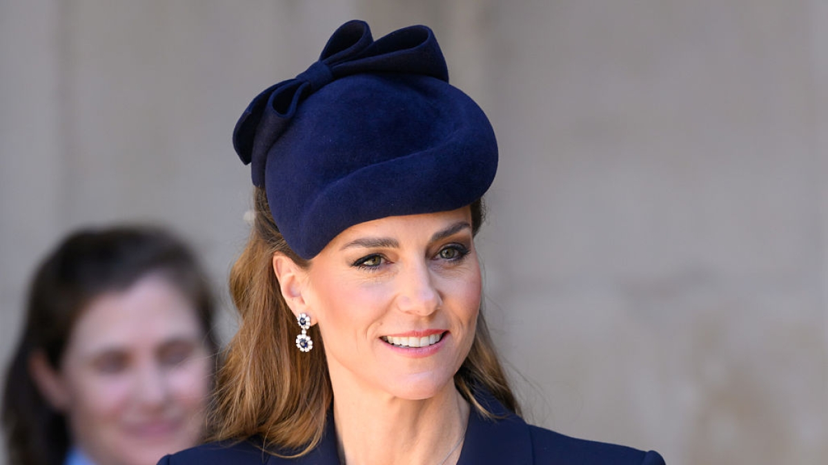Kate Middleton, l'omaggio a Lady Diana: a Londra con i suoi orecchini di zaffiri