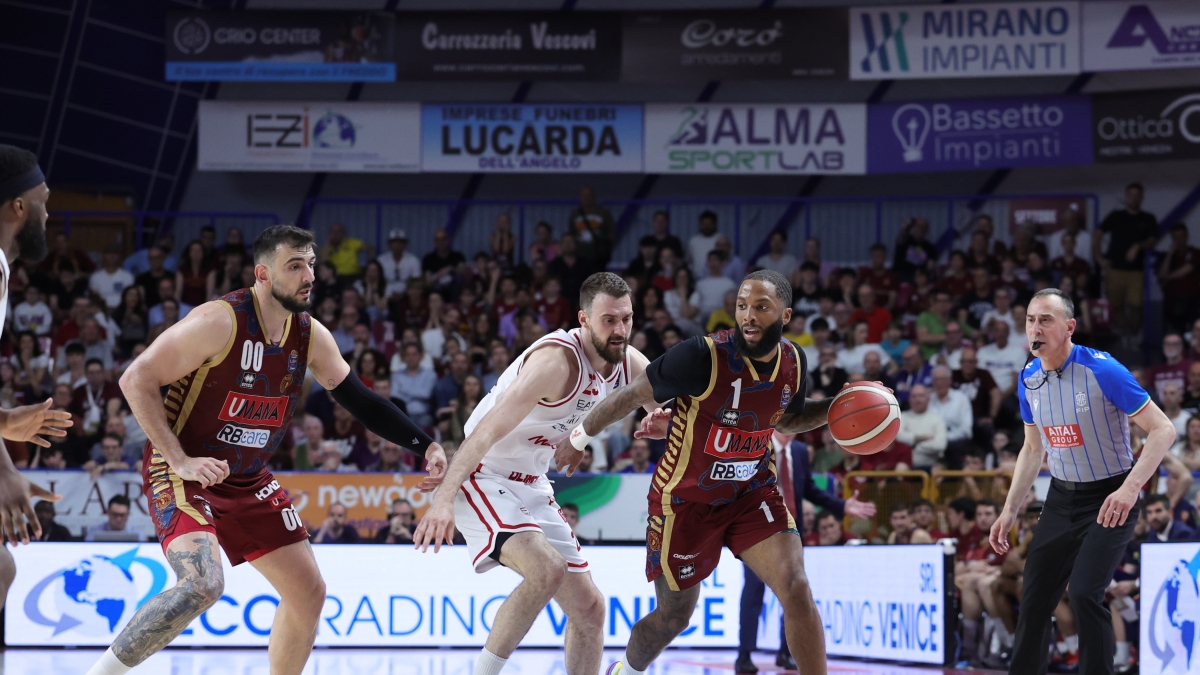 Basket serie A, Reyer- Milano 85-90: Cole clamoroso, 29 punti ma non bastano