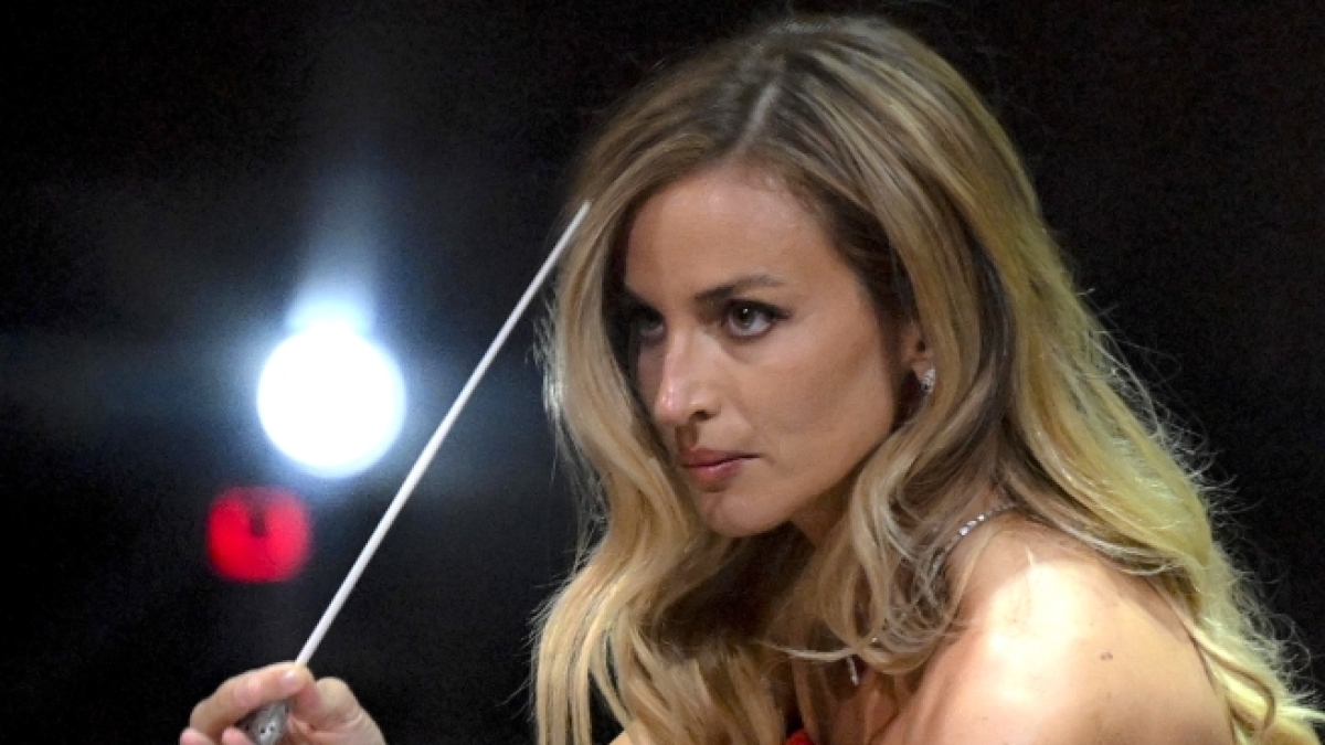 «Ormai è indifendibile»: così Meloni ha dato il via libera al licenziamento di Beatrice Venezi alla Fenice