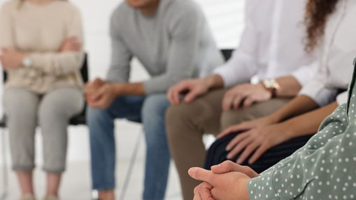 Alcol come sballo ed evasione per 4,5 milioni di persone: giovani e donne più a rischio