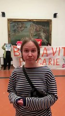 Non c’è pace per gli Uffizi: blitz dei precari nelle Gallerie, la manifestazione davanti alla Venere del Botticelli