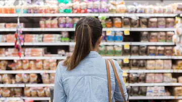 Malattie autoimmuni: cosa c’entra il “microbiota industrializzato”? L’impatto dei prodotti ultra-processati: come recuperare l'equilibrio