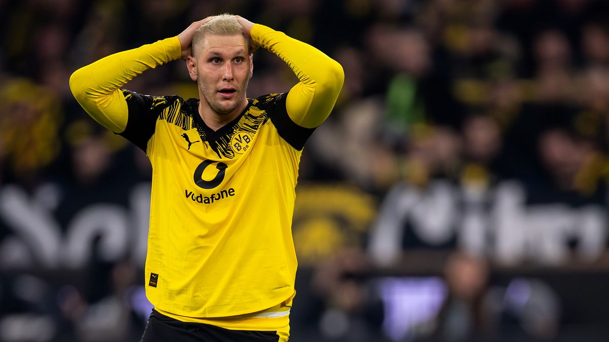 Niklas Sule annuncia il ritiro a 30 anni. Era stato un obiettivo di Milan e Juventus