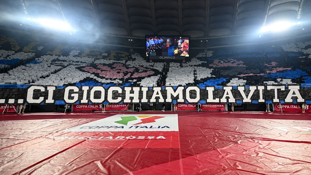 "Ci giochiamo la vita per te", i laziali citano Beethoven: lo show delle coreografie all'Olimpico - Sportmediaset