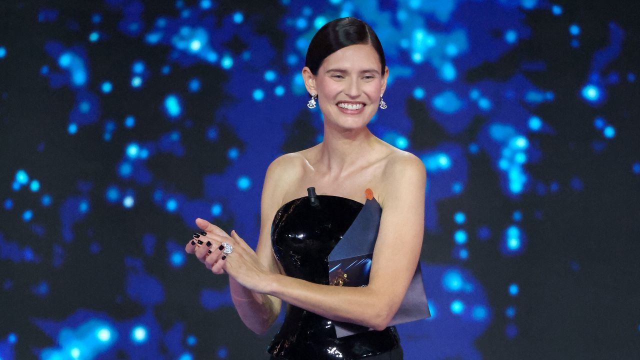 David di Donatello 2026: tutti i look sul red carpet (quelli che ci sono piaciuti di più, ma anche gli altri)