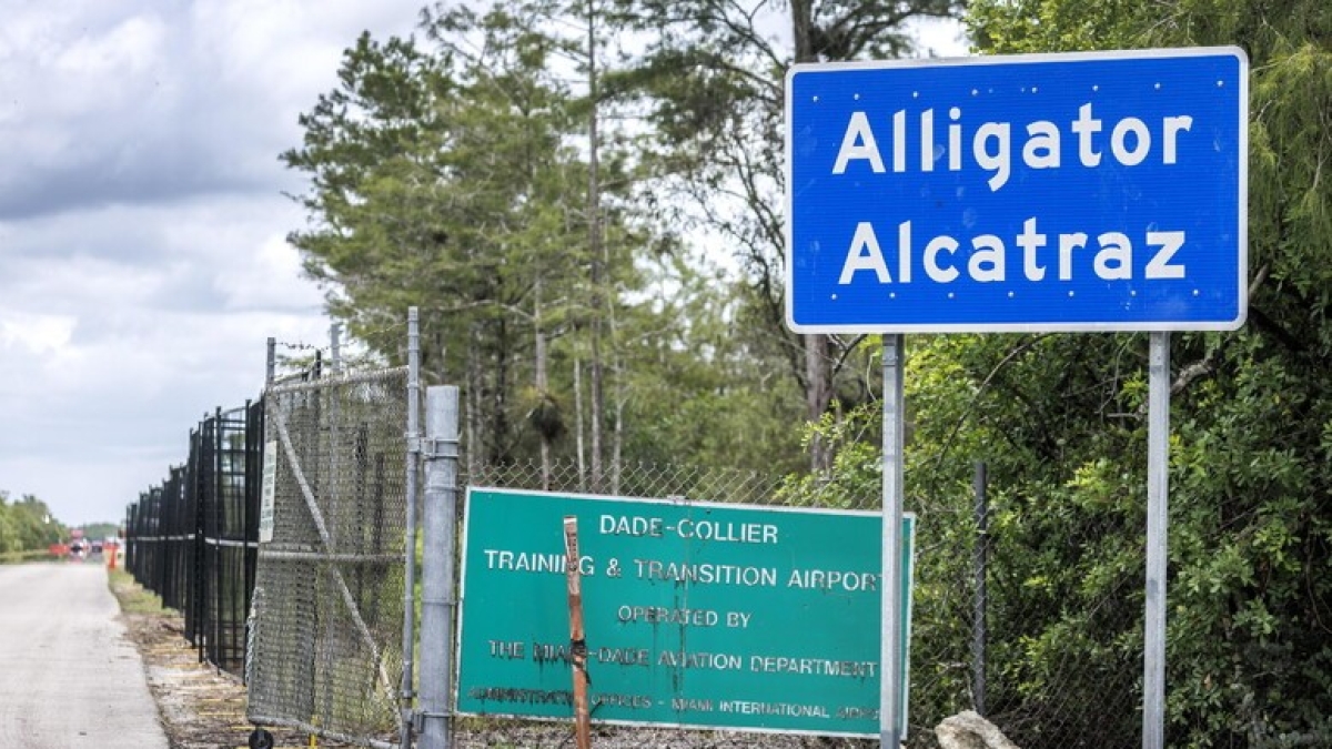 «Alligator Alcatraz» verso la chiusura a causa dei costi: «divora» 1,2 milioni di dollari al giorno