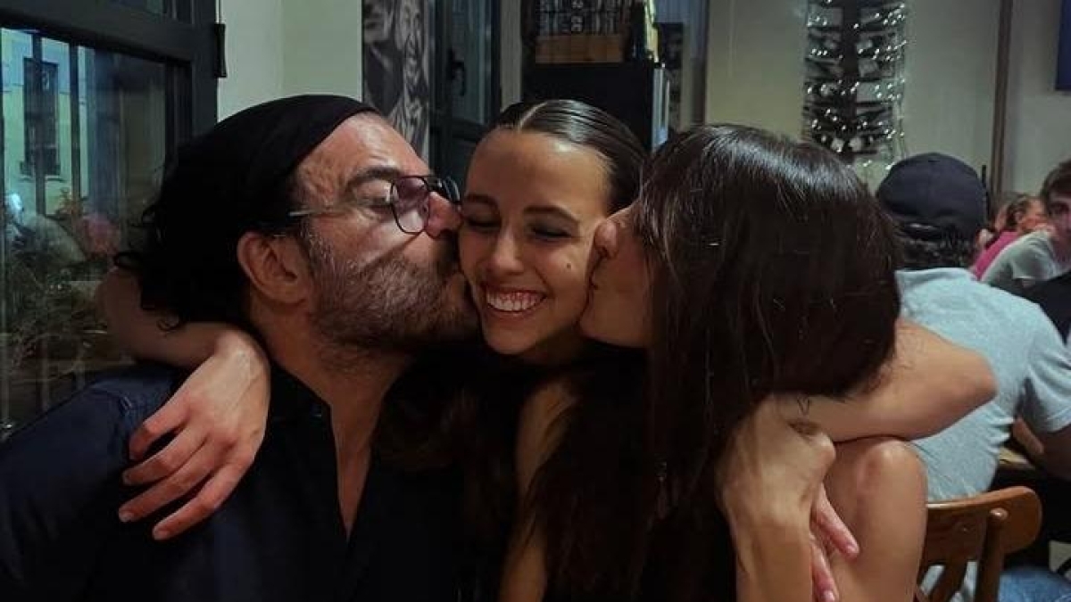 Jolanda Renga: «Gli haters non mi toccano più, ma fanno male i commenti sui miei genitori: da bimbi la gente ci immaginava in giro per il mondo, noi stavamo a casa a mangiare il gelato»