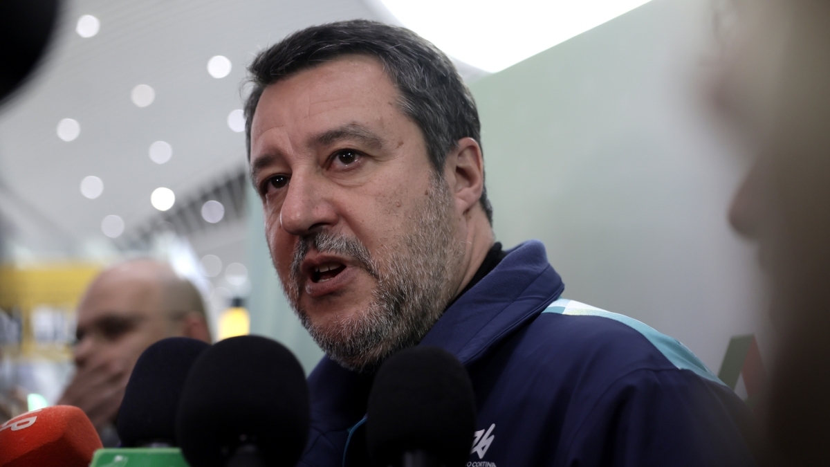 Lite tra Salvini e Giuli in consiglio dei ministri. Poi interviene Meloni: «Basta spocchia»