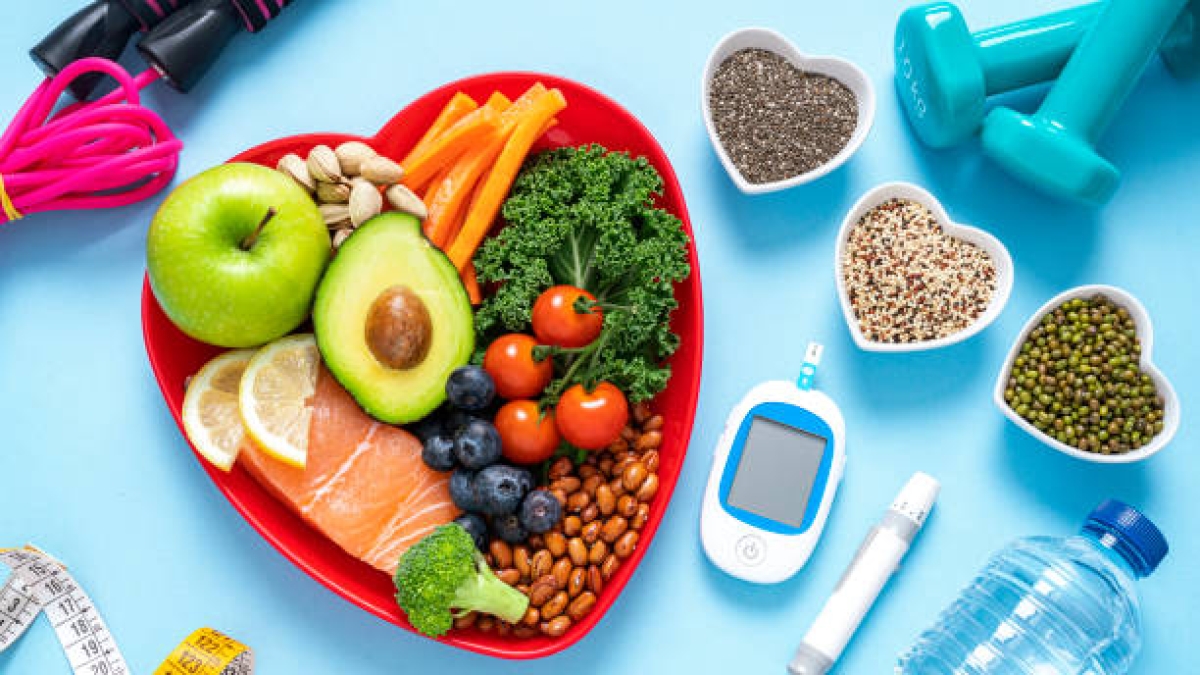Diabete: come si cura oggi in Italia? Le principali complicanze (e i danni del fumo)