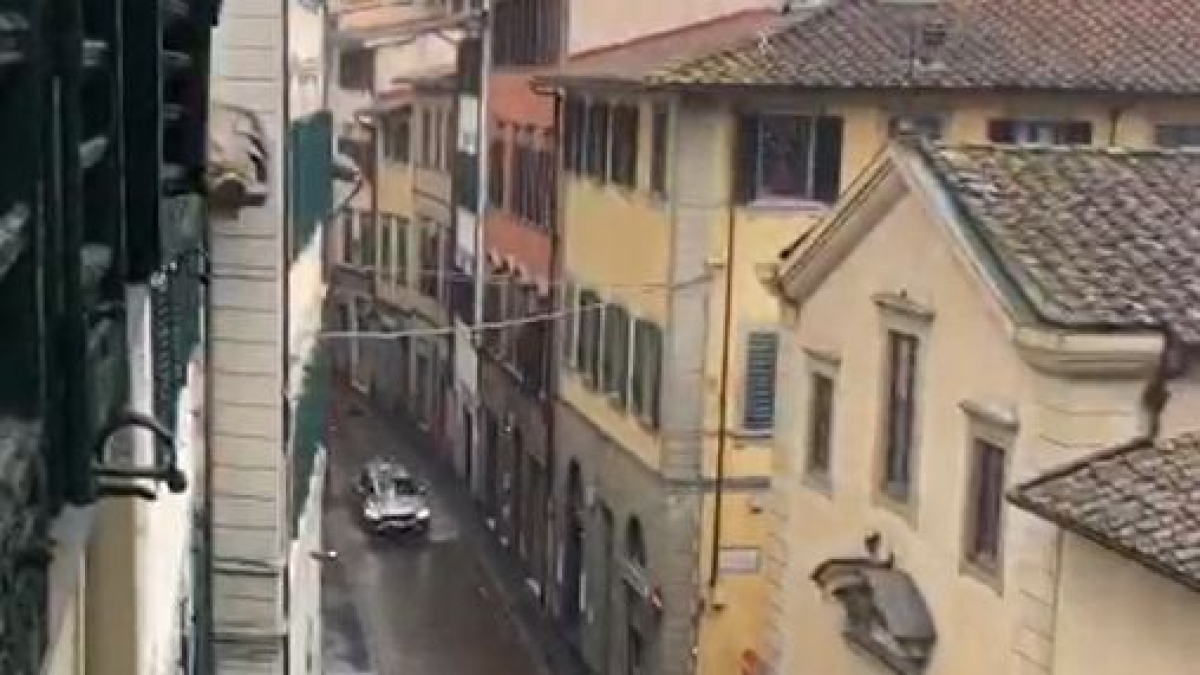 Maltempo Firenze, in meno di un giorno caduta quasi la metà della pioggia di un mese: «Il tempo dovrebbe migliorare da giovedì»