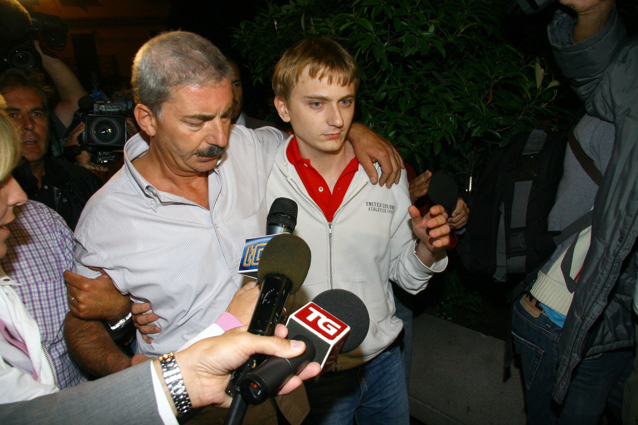 Alberto Stasi e le accuse a Sempio, le lacrime con la legale poi la cena da un amico: «Basito» per l’intercettazione