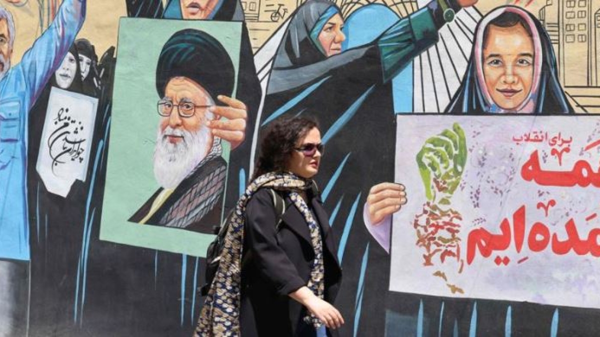 Guerra in Iran, le bozze di un accordo e le concessioni americane. Resta la grande distanza sull’uranio arricchito