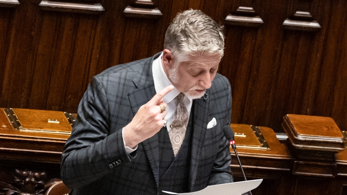 «Giuli vuole farsi cacciare?»: l'ira ai vertici di FdI dopo il terremoto al ministero della Cultura. «Ormai ha troppi nemici»