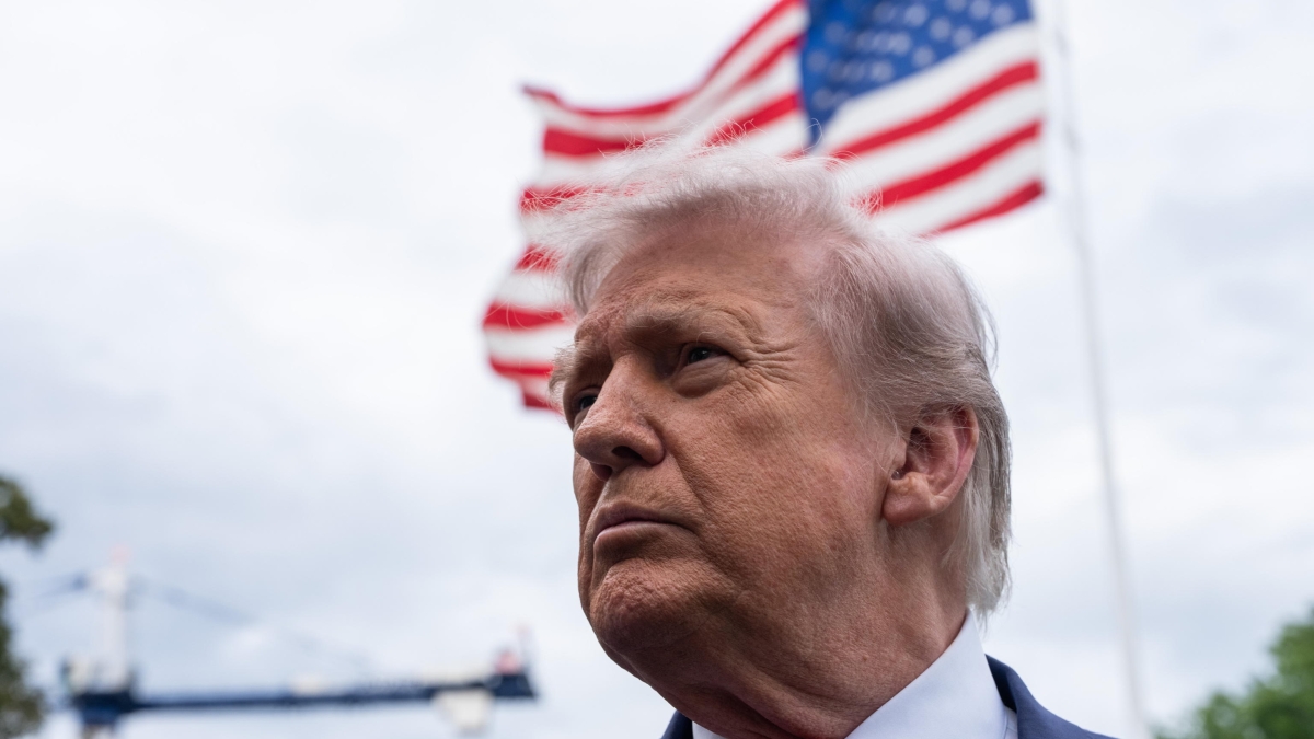 Trump resta a mani vuote e va a Pechino senza un accordo con l’Iran (ma con molte richieste). Intanto, cambia i toni sull’uranio