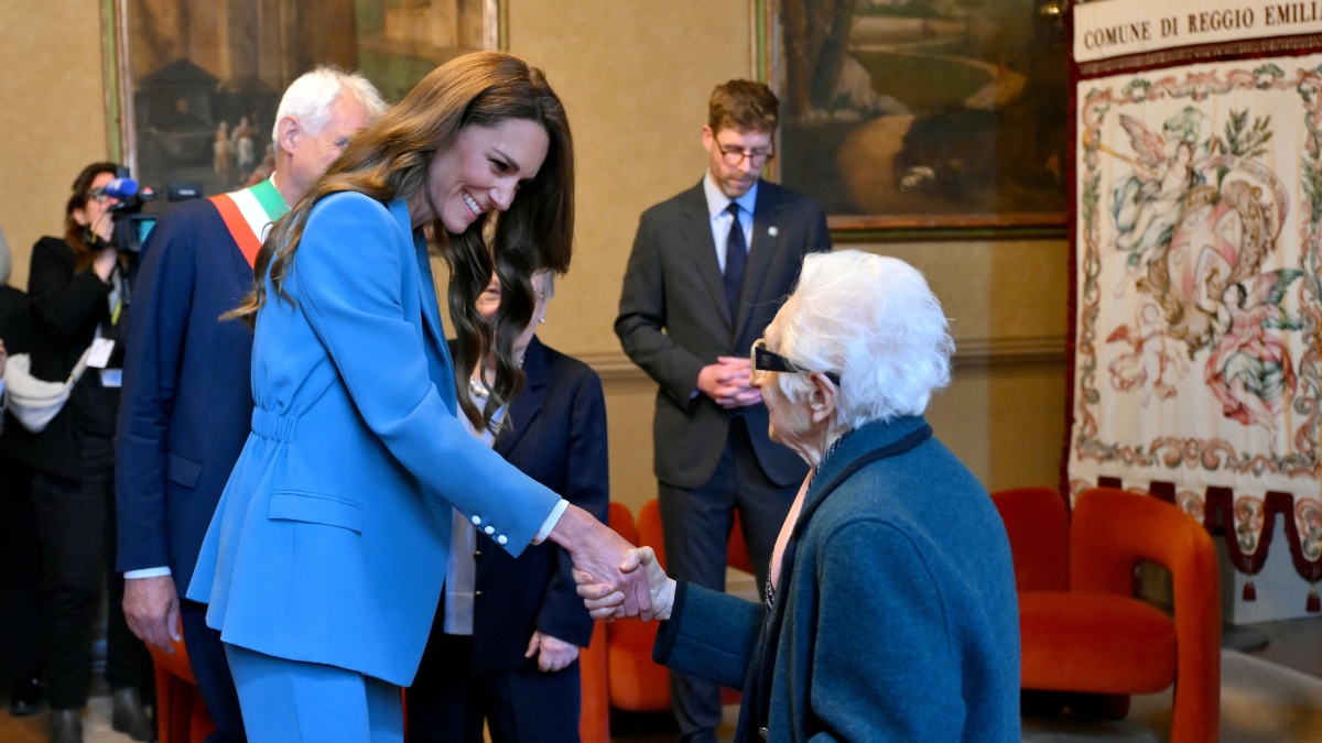 Kate Middleton a Reggio Emilia, l'esperta di Galateo che ha organizzato la visita: «Erbazzone e biscottini alla lavanda per l'afternoon tea della principessa»