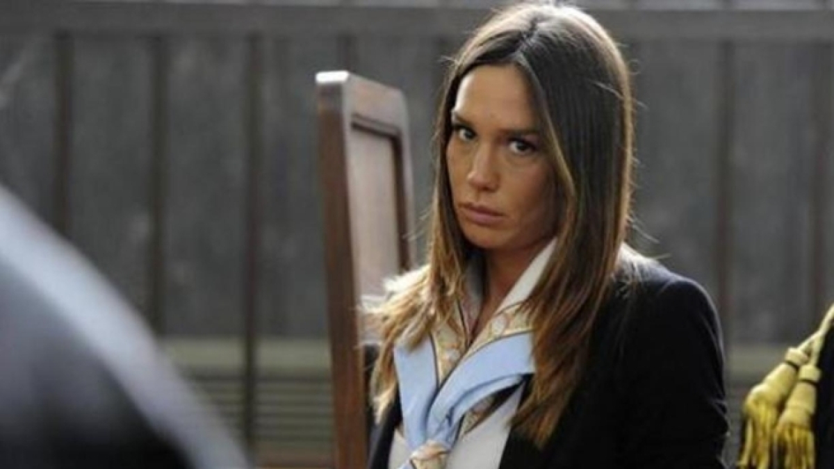 Nicole Minetti, la Procura generale di Milano: «Per ora il parere sulla grazia è confermato, non necessario sentire la massaggiatrice»