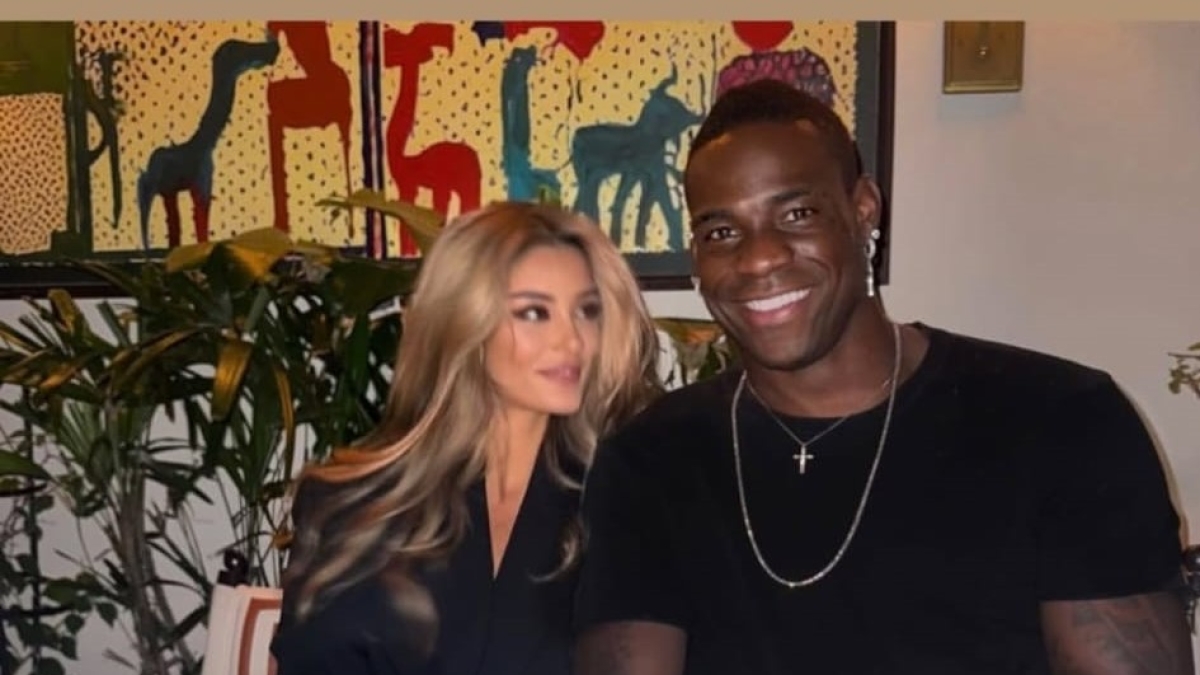 Mario Balotelli esce allo scoperto: la nuova fidanzata è la manager Angelica Moccia, che lavora nel mondo dei broadcast
