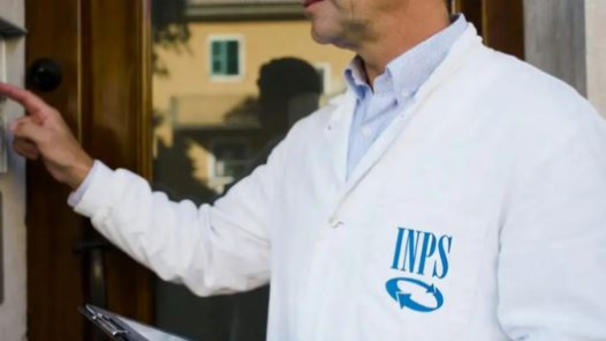 Malattia, stretta dell’Inps con più visite fiscali e controlli: cosa cambia per orari e certificati