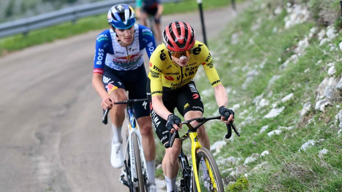 Giro d'Italia, Vingegaard vince la settima tappa: il danese non dà scampo sul Blockhaus, Pellizzari si stacca