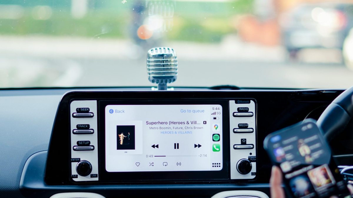 Automobile tecnologica: dalle dashcam ai sistemi wireless per CarPlay e Android Auto - La Scelta Giusta