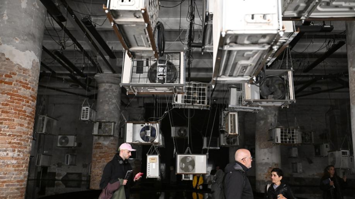 Biennale Architettura, i direttori: «Adesso fuori guerra e politica». Attesa per l'arrivo del ministro Giuli (e la «pace» con Buttafuoco)