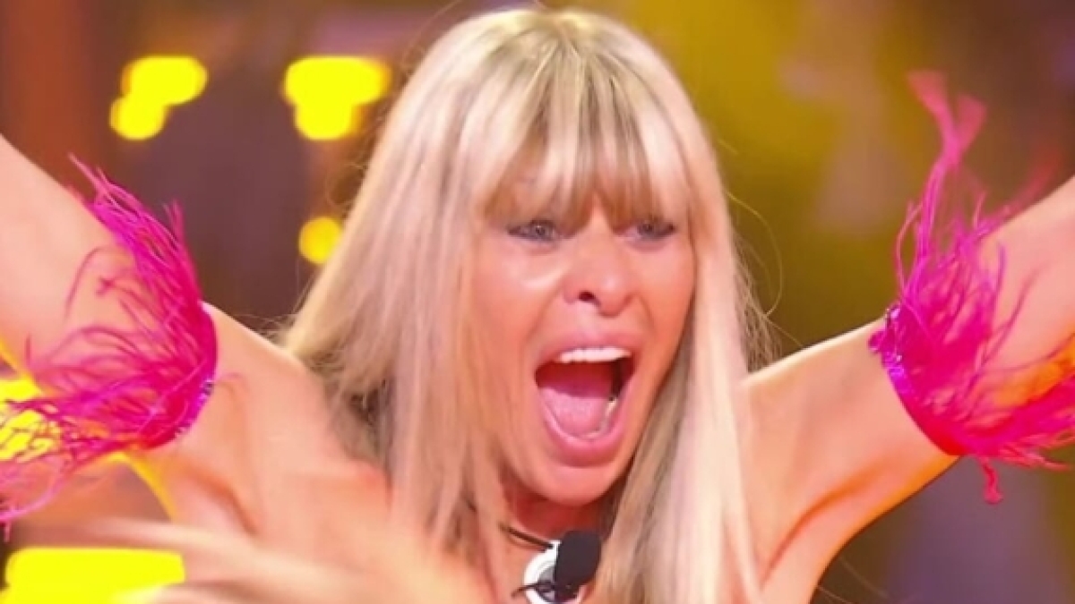 Alessandra Mussolini trionfa al Gf Vip, dalla rivale Elia al dolore per «mamma che non mi può guardare, ma io la penso sempre. Zia Sophia? Lei sì, mi sta seguendo»
