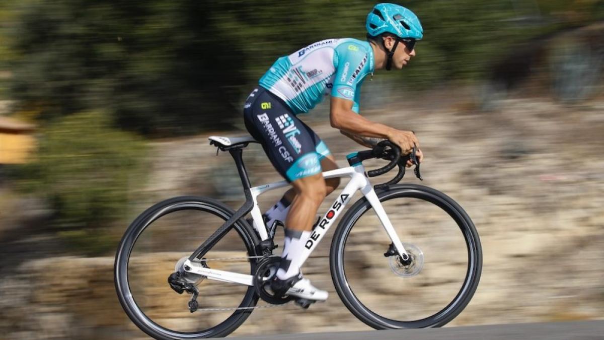 Giro d'Italia, Zanoncello squalificato per aver dato una testata a un avversario