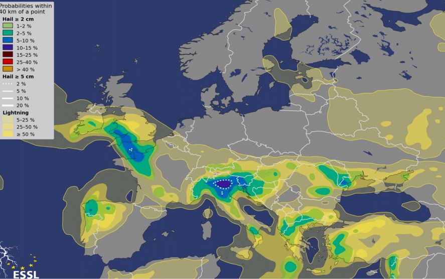 Domani la giornata più torrida, ma al Nord minaccia di temporali e grandine. Giovedì bollino rosso per il caldo a Torino, Bologna, Firenze e Roma