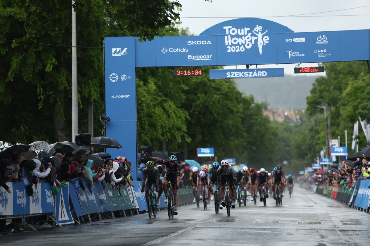 Giro di Ungheria 2026, Tim Merlier beffa Fernando Gaviria nella terza tappa - 5° Lorenzo De Longhi