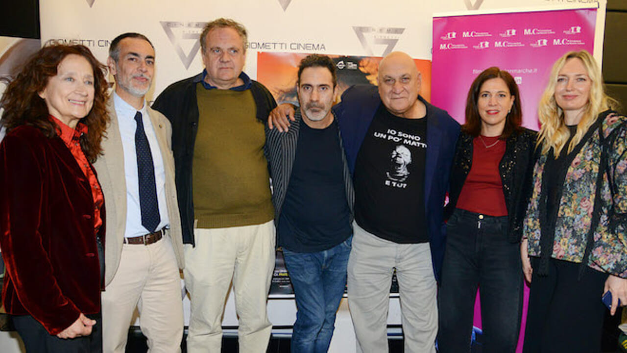 Lunghi applausi all'anteprima de “Il principe della follia”, il film di Dario D’Ambrosi girato nelle Marche