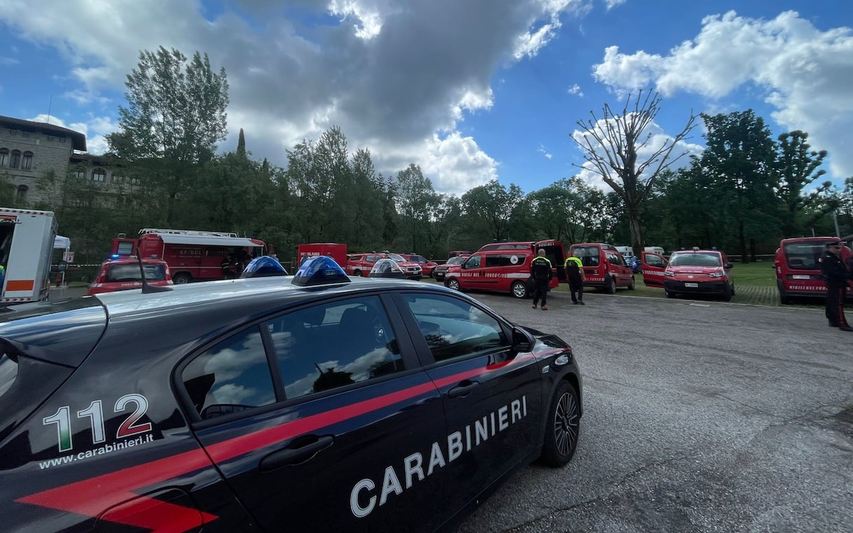 Madre e due figli adolescenti scomparsi mentre erano in vacanza in Friuli: le ricerche