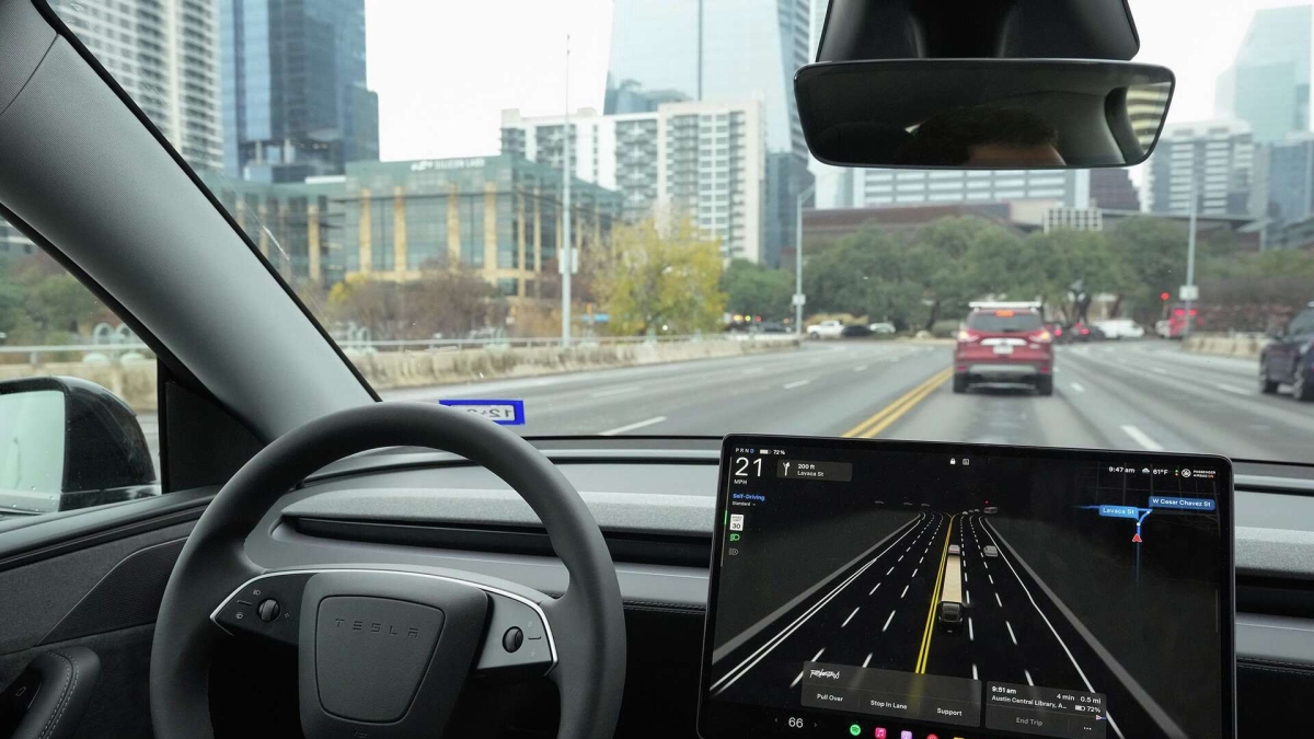 Tesla ha presentato dati «fuorvianti» sulla sicurezza del suo sistema di guida autonoma ai regolatori europei