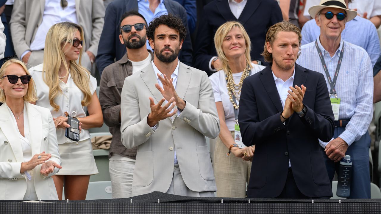 Matteo Berrettini: «Non mi vedrete mai giocare in Australia a 40 gradi con un completino total black di giorno perché rischio di cascare per terra. E a Wimbledon indosserò qualcosa che spicca»