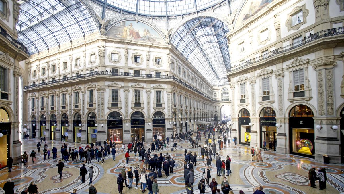 Milano, l'inchiesta sugli spazi in Galleria nata da un esposto di Massimiliano Lisa (Leonardo 3), ora candidato sindaco