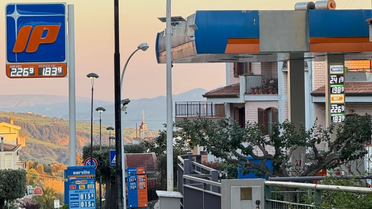 Accordo Iran, cosa cambia per l’Italia: prezzi giù verso luglio, ma tassi di interesse più alti. Serve rafforzare la Ue
