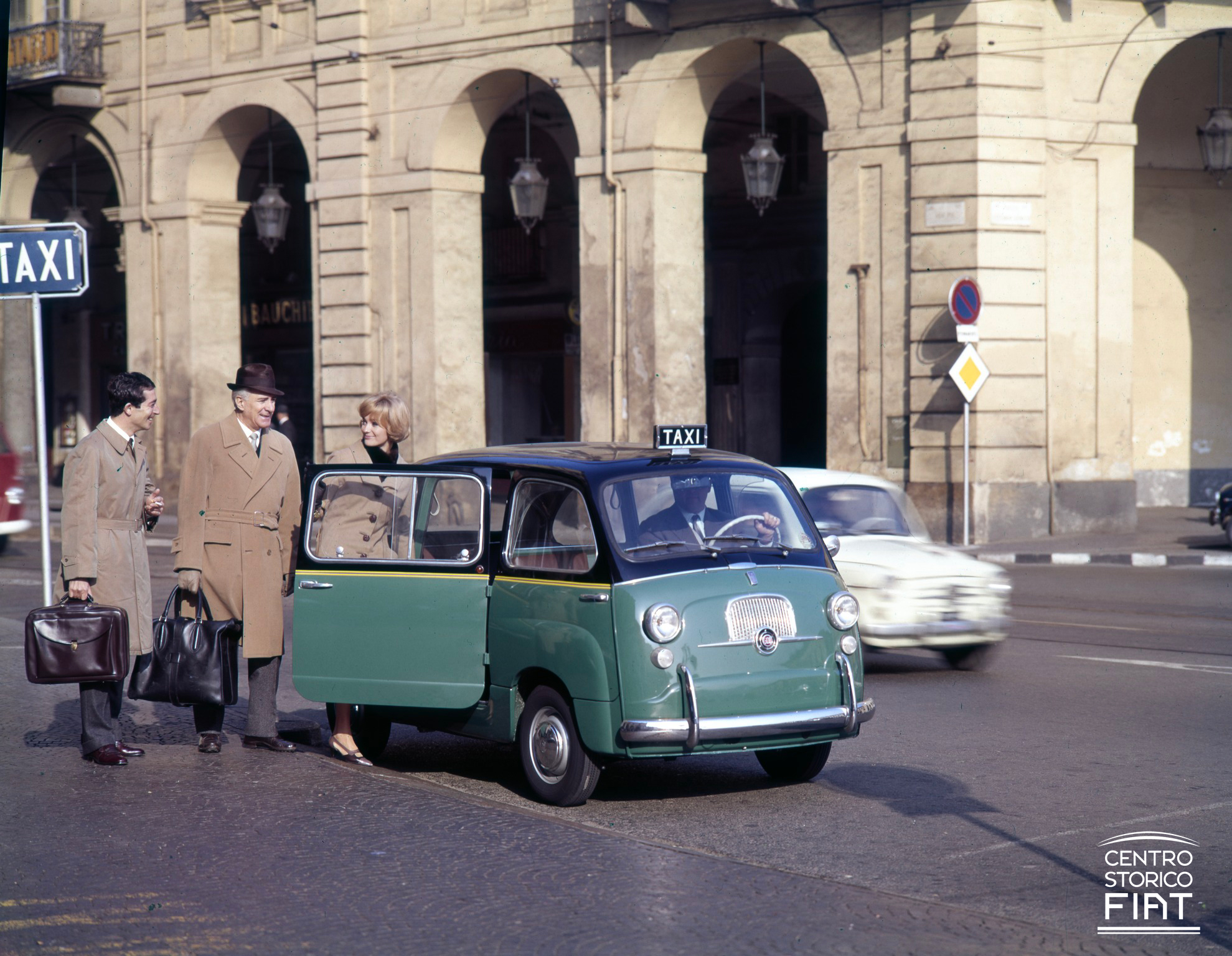 70 anni di Fiat 600 Multipla: storia di una rivoluzione all’italiana