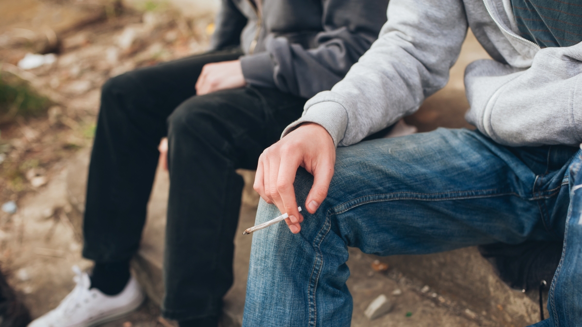 Cannabis: un nuovo studio mostra che tra i ragazzi c'è poca consapevolezza dei rischi