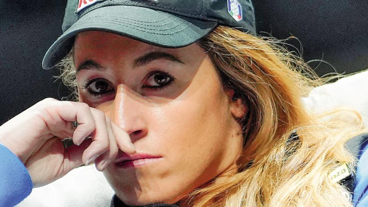 Sofia Goggia: «Gli esami tra una gara e l’altra, finalmente mi sono laureata. Su di me una pressione esagerata, non mi ritiro ma starò più attenta»