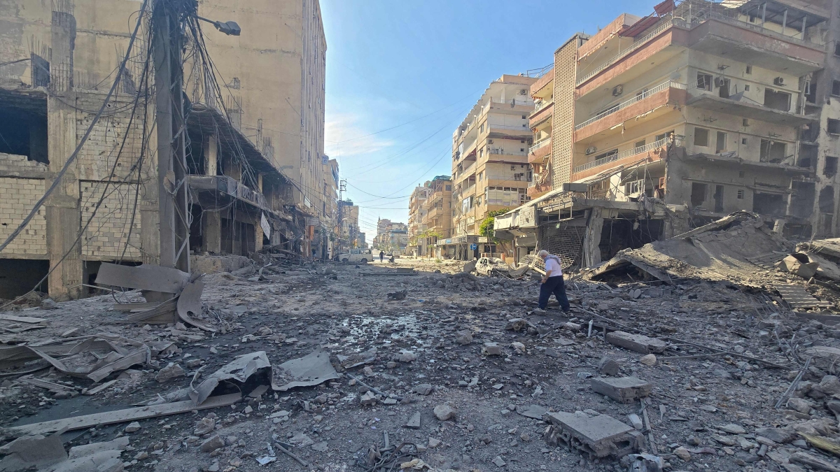 Guerra in Iran, le notizie in diretta | Media iraniani: «Sospesi i contatti con i mediatori Usa per gli attacchi di Israele in Libano. Pronti al blocco di Hormuz, nel mirino anche Bab el-Mandeb»