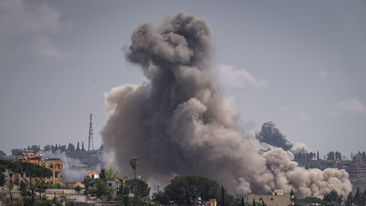 Israele, le accuse del New York Times e di Human Rights Watch: «L'Idf utilizza il fosforo bianco contro i civili in Libano»