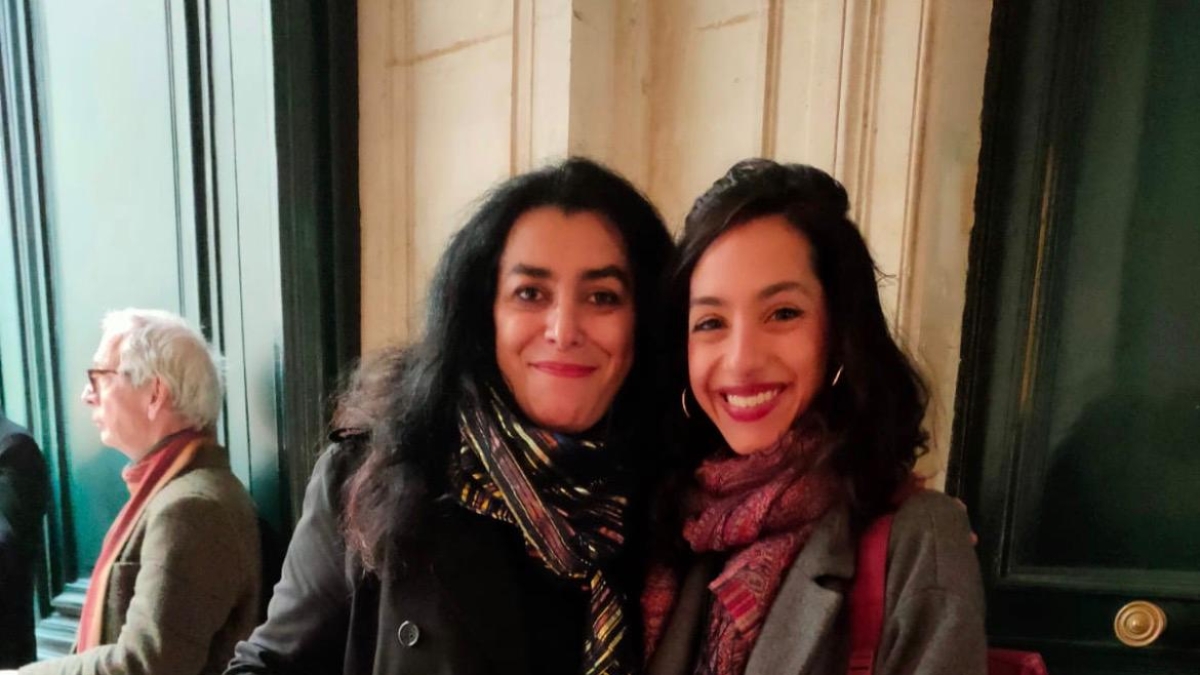 L'attrice Catayoune Ahmadi: «L’ultimo sms di Marjane Satrapi a gennaio, si era isolata per il dolore. Diceva: "amica, resta libera"»