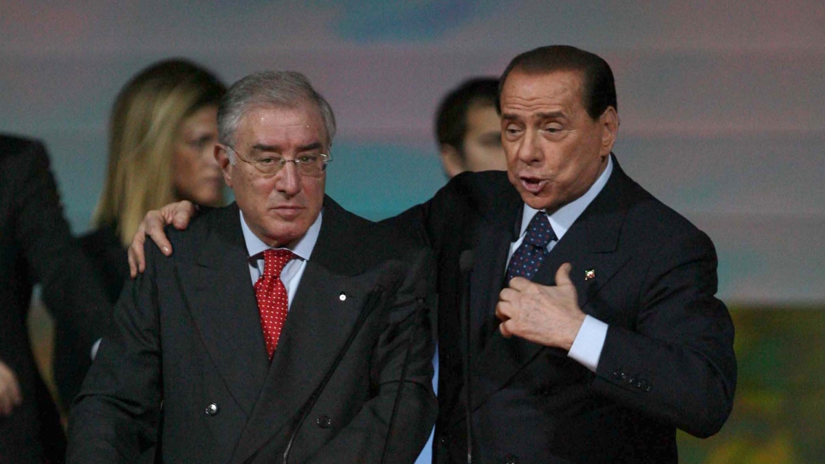 Stragi mafiose del 1993, i nove omissis del decreto di archiviazione di Berlusconi e Dell'Utri: il lavoro (sotto traccia) in Procura a Firenze
