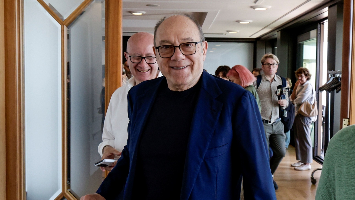 Carlo Verdone e Call my agent, gli annunci ai Nastri d'Argento Grandi Serie: «Dalle piattaforme torniamo al cinema»