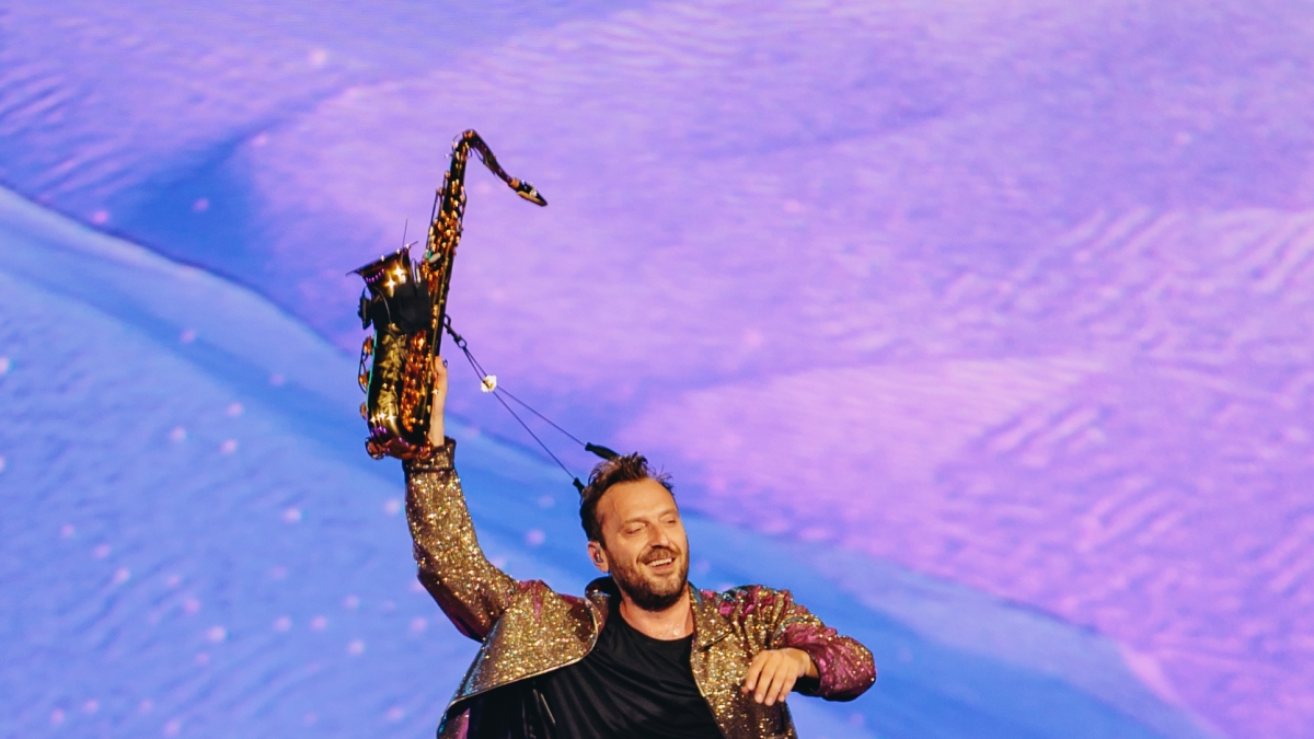 Cesare Cremonini incanta i 65mila del Circo Massimo. Ma annuncia: «Pronto un nuovo album, basta lustrini e stadi per un po', torno al rock'n'roll»