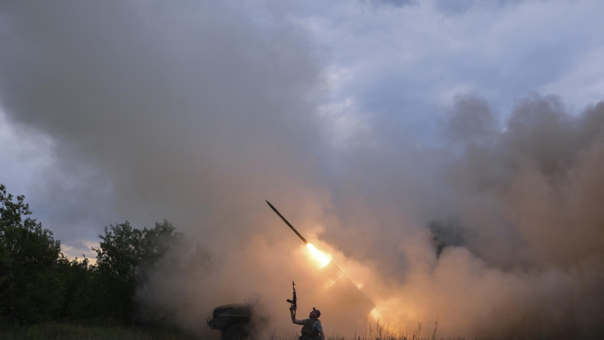 Guerra Ucraina-Russia, le notizie in diretta | Caccia Nato abbattono un drone nello spazio aereo lettone. Zelensky: «L'aggressore non sta vincendo - Corriere della Sera