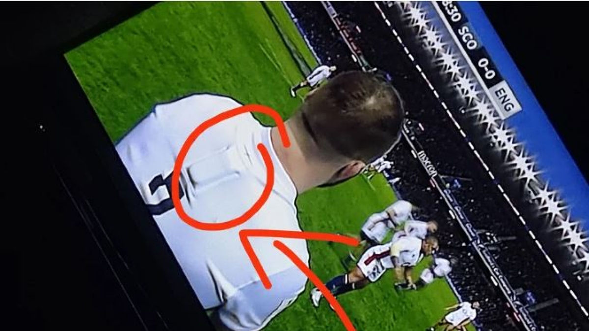 Che cosa sono quelle scatolette che i giocatori di calcio (e non solo) hanno sulla schiena