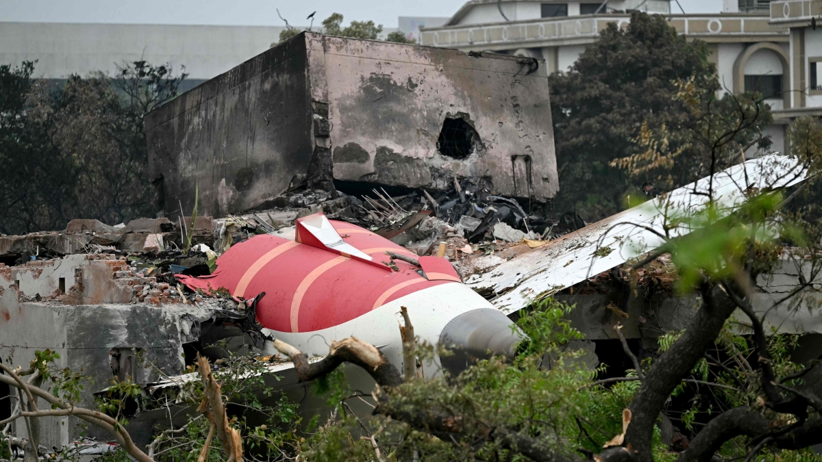 Incidente Air India con 260 morti, le autorità si prendono altro tempo e non pubblicano alcun rapporto (nemmeno intermedio)