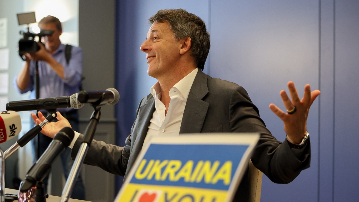 «Quel diavolo di Matteo»: così nel Pd raccontano le mosse di Renzi «influencer» del generale Vannacci (per sconfiggere la premier)