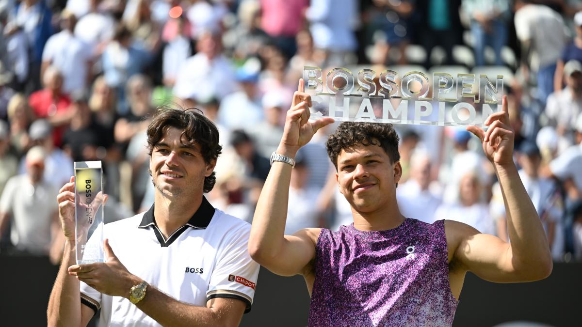 Tennis, Shelton trionfa a Stoccarda: battuto il connazionale Fritz